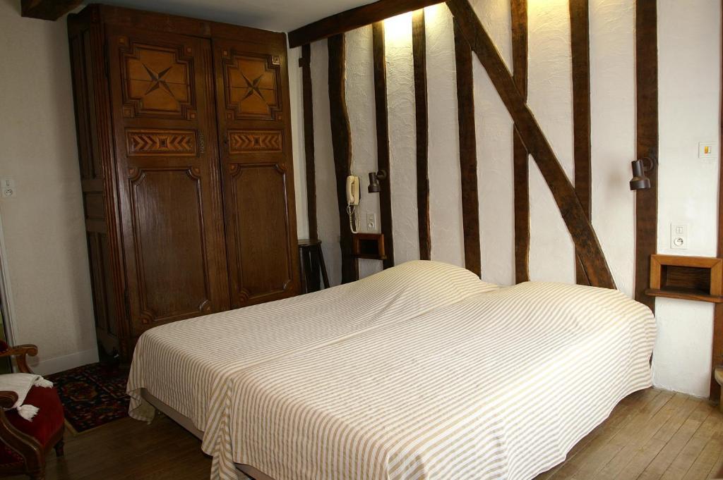 Auberge De L'abbaye Signy-lʼAbbaye Kamer foto